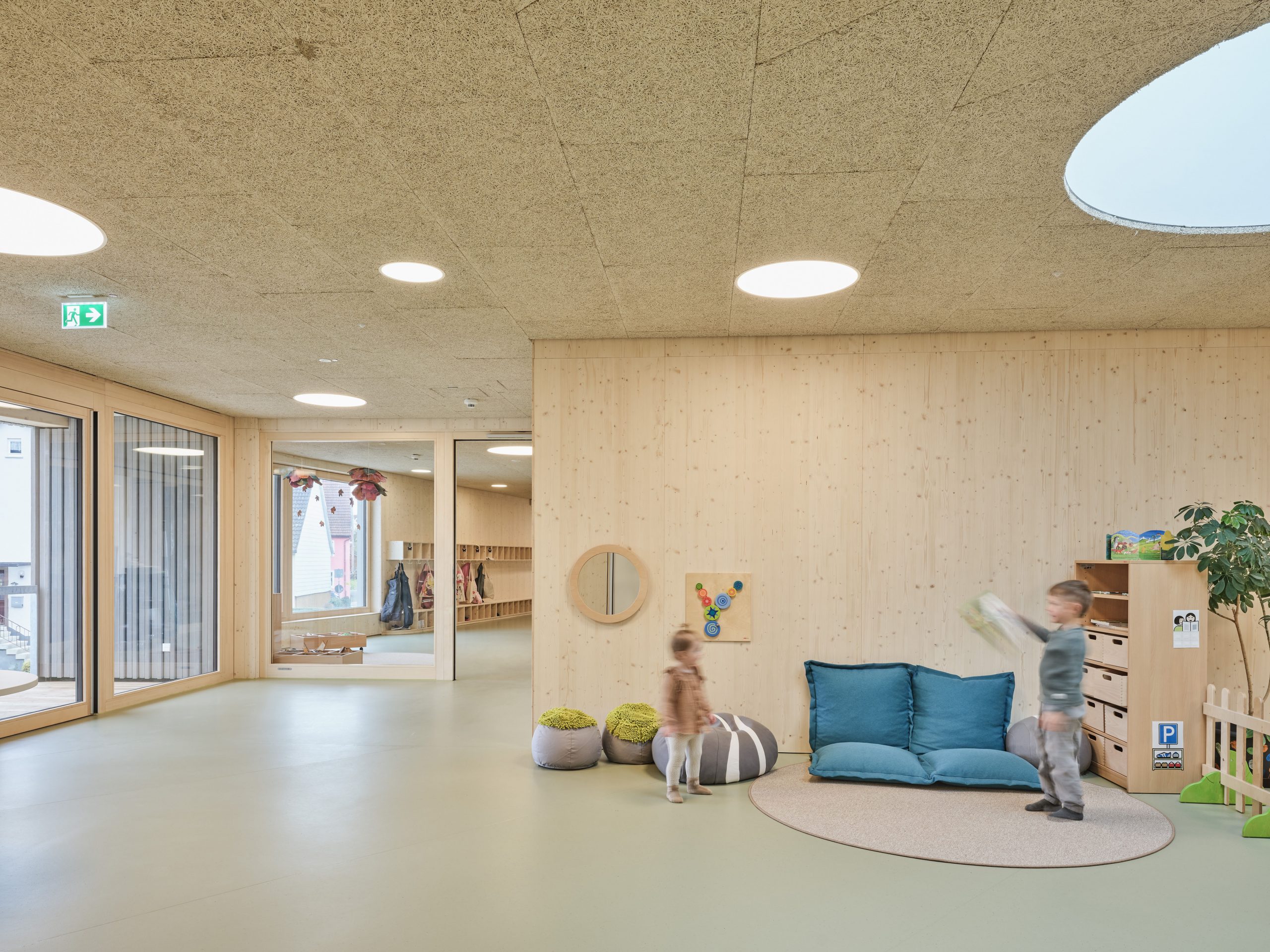 neubau-kita-im-bruhl-aldingen_spielflur-og-mitte